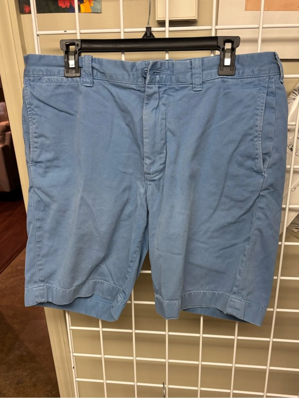 J. Crew Stanton  Men’s Blue Flat Front Shorts Waist 33 Inseam 9 EUC Cotton.
